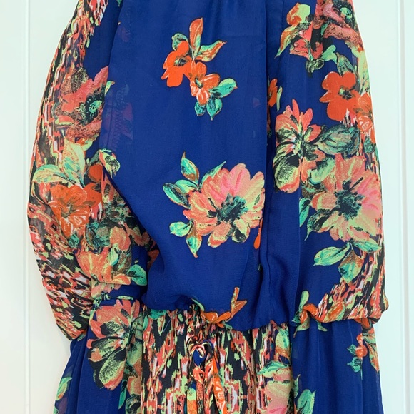 Floral maxi sleeveless dress - Picture 2 of 3